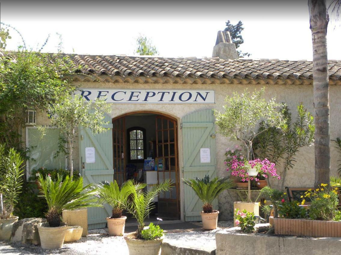 Mobile Home In Frejus, South Of France Exterior photo